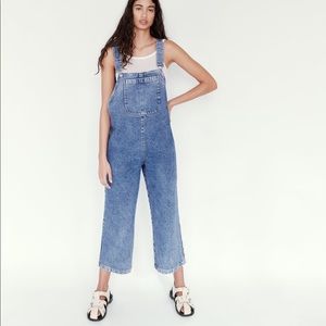 Zara denim jumpsuit size small!